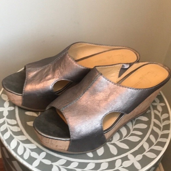 Franco Sarto Wedge Open Toe Sandals Bronze sz 10 - Picture 2 of 8